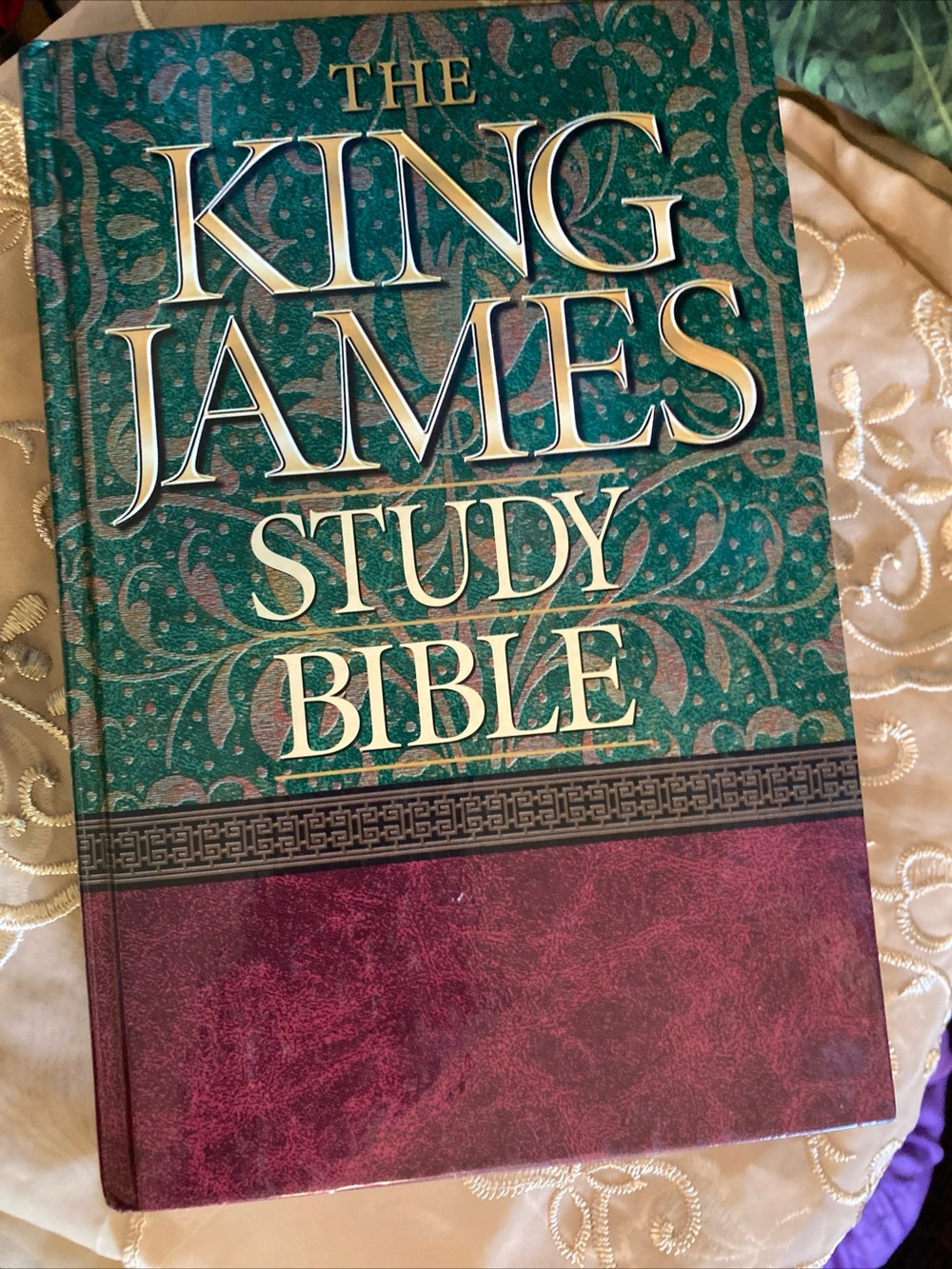 Study Bible-KJV by Thomas Nelson Publishers: Used - Picture 6 of 10